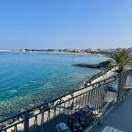 Taorminaxos Skysea Джардини-Наксос